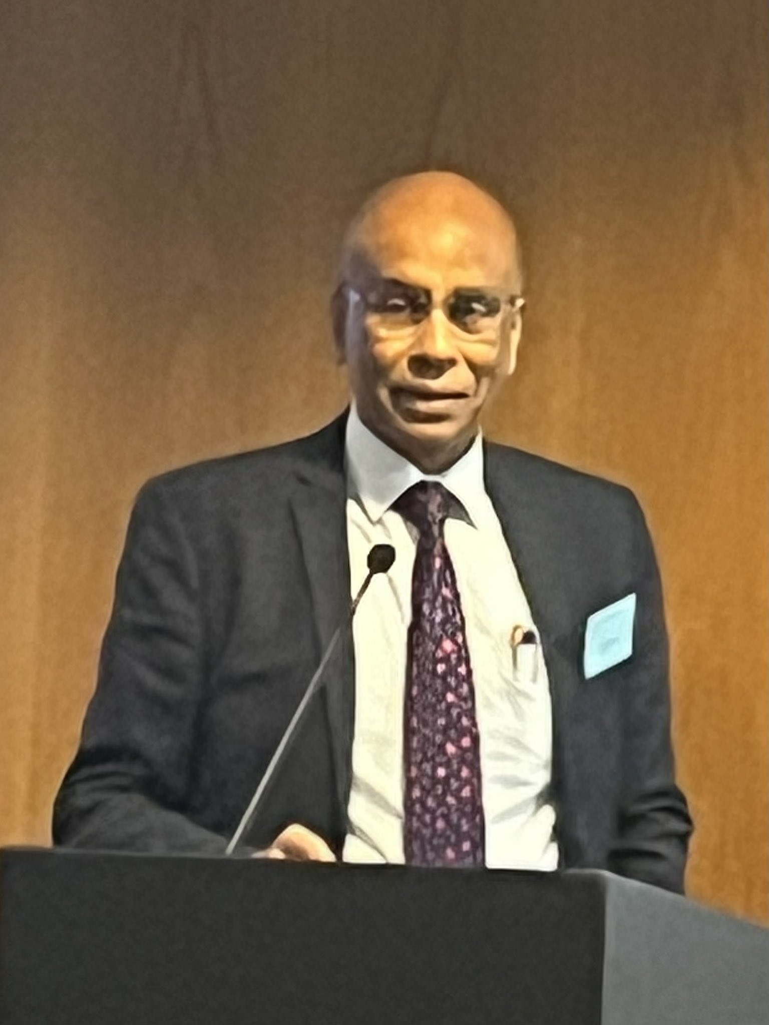 Ashok Roy Headshot